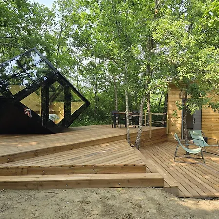 Lodge L'eco-to *